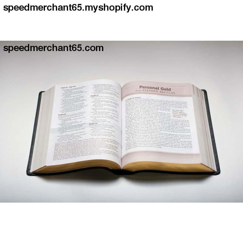 Every Man’s Bible: New Living Translation Deluxe Explorer