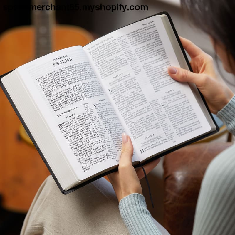 KJV Holy Bible: Giant Print with 53,000 Cross References